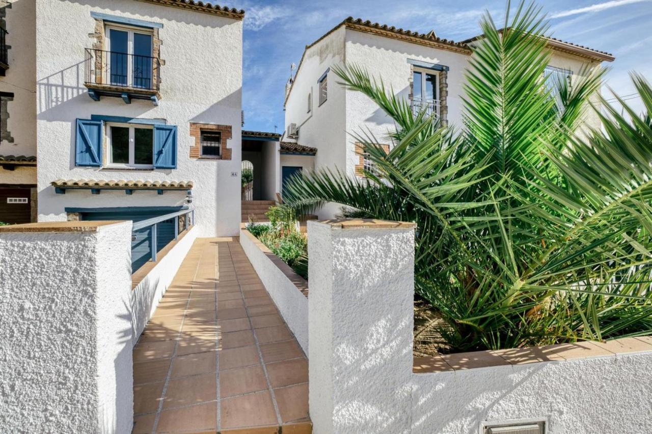 Breda 4A Villa Torroella De Montgri Bagian luar foto