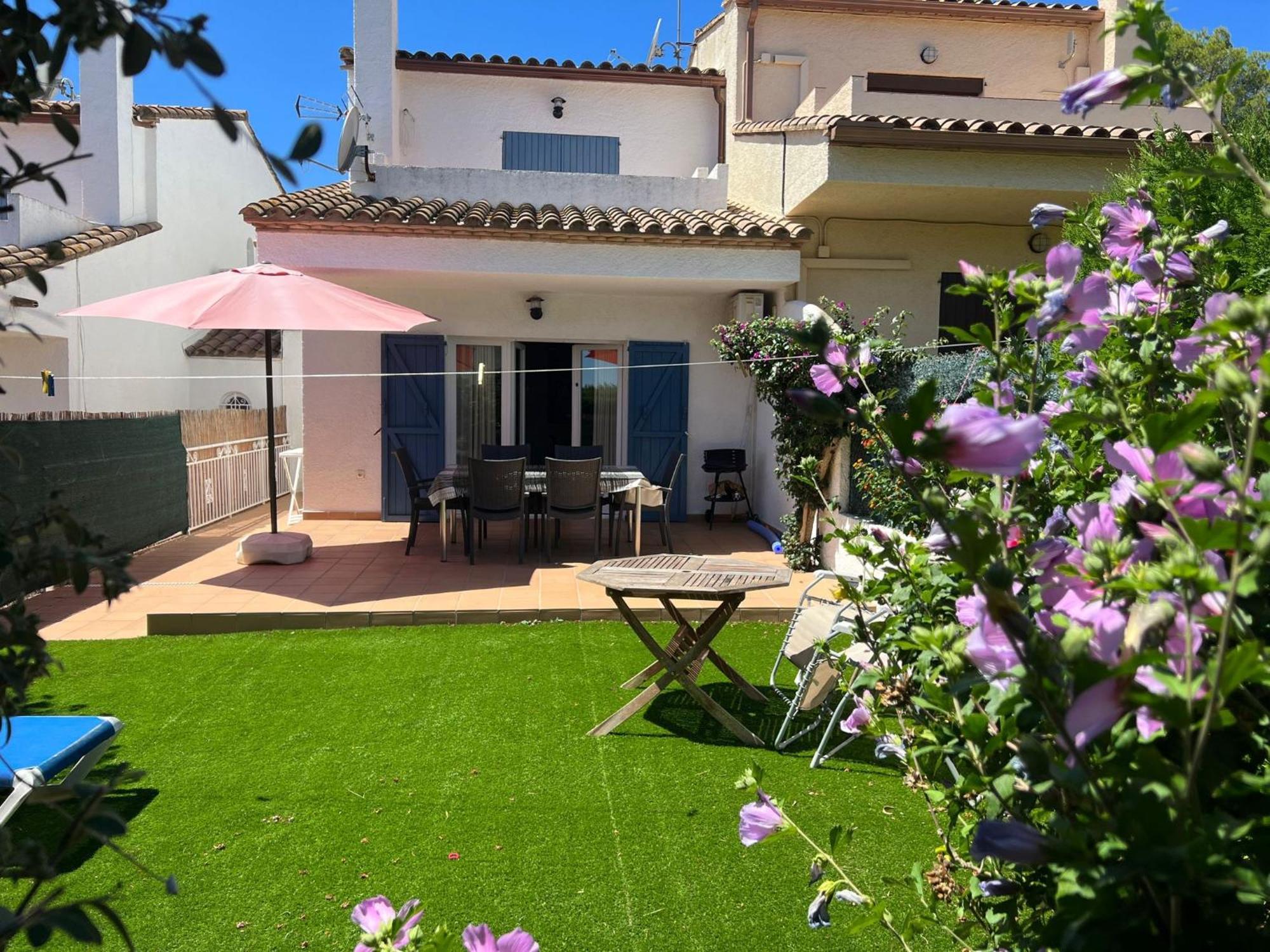 Breda 4A Villa Torroella De Montgri Bagian luar foto
